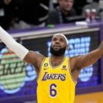 لبرون جیمز به رکورد تاریخی NBA رسید