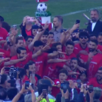لحظه بالابردن جام توسط شجاع خلیل زاده