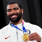 از تشک کشتی تا هشت ضلعی؛ استیوسون وارد MMA شد!