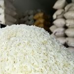 ریزش قیمت برنج ایرانی / هر کیلو برنج ۱۰۰ هزار تومان ارزان شد