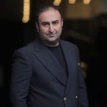 خاطره شوکه‌کننده مهران احمدی از دیدن سنگسار وسط برنامه + فیلم