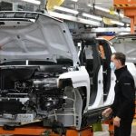 وزیر صمت به مونتاژکاران هشدار داد: درصورت افزایش قیمت در تعرفه‌ها بازنگری می‌کنیم